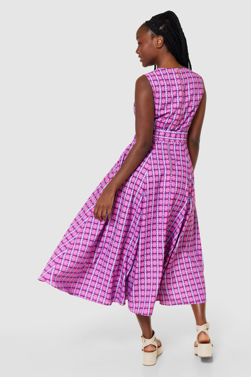Sleeveless pink wrap dress