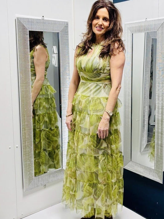 Green Goa Goa tiered dess