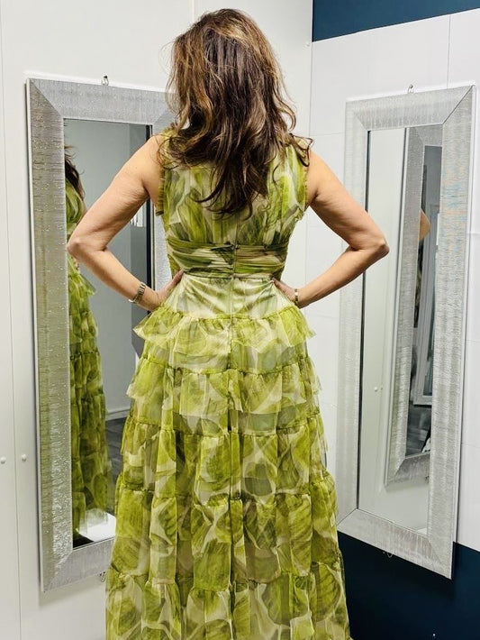 Green Goa Goa tiered dess