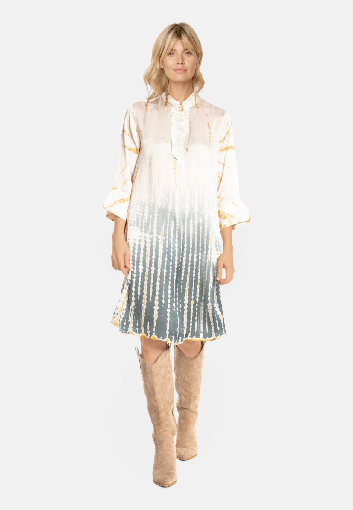 Elegant tie-dye kimono dress